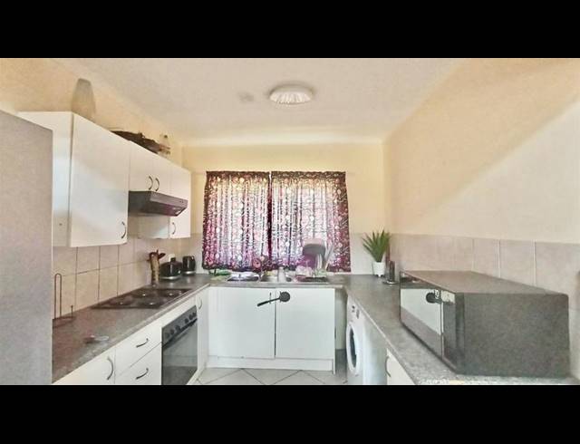 2 BEDROOM APARTMENT FOR SALE IN VANDERBIJLPARK SW 5